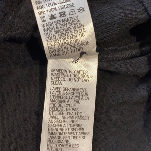 EUC Roxy Black Flowy Button Down Blouse - Picture 13 of 14